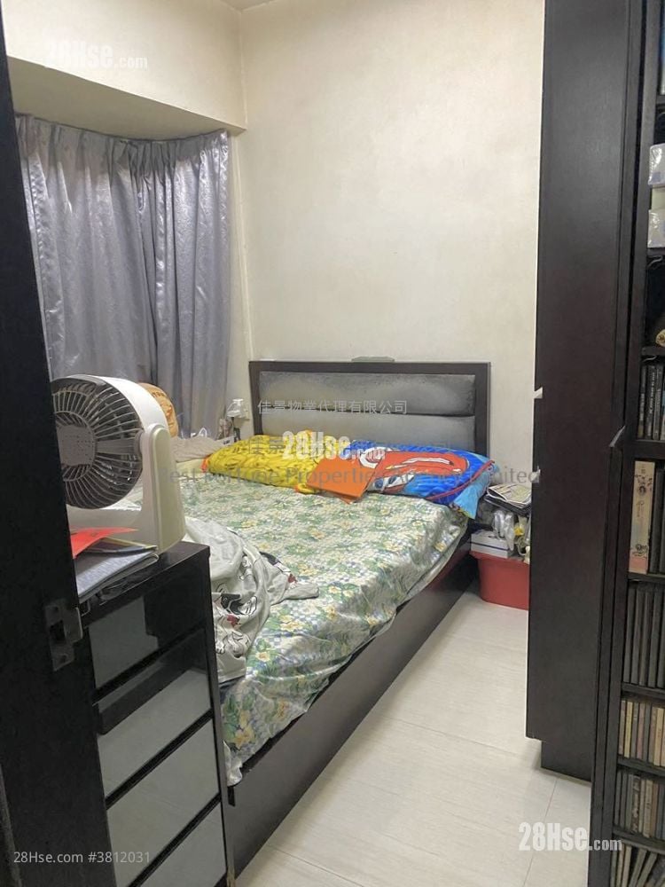 龙翔花园 售盘 3 房 , 1 浴室 425 平方尺