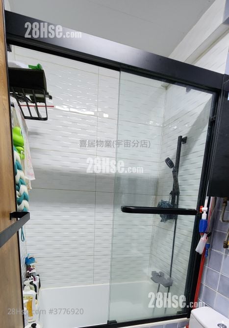 Scenic Court Sell 2 Bedrooms , 1 Bathroom 358 ft²