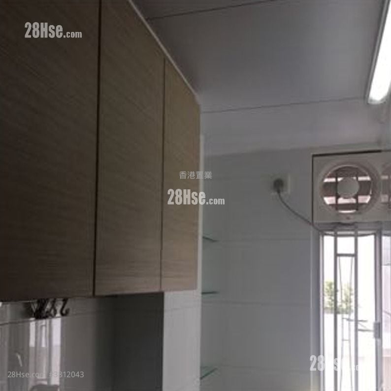 金唐大廈 租盤 1 房 , 1 浴室 207 平方呎