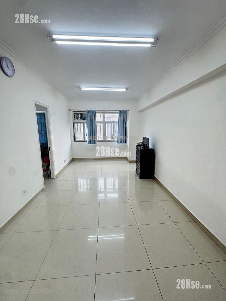 Bell House Rental 2 Bedrooms , 1 Bathroom 470 ft²