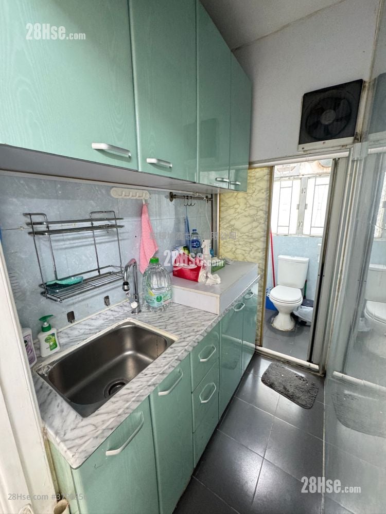 Bell House Rental 2 Bedrooms , 1 Bathroom 470 ft²