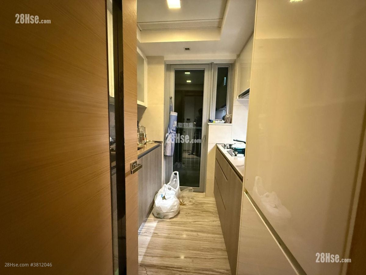 峻峦 售盘 3 房 , 1 浴室 634 平方尺