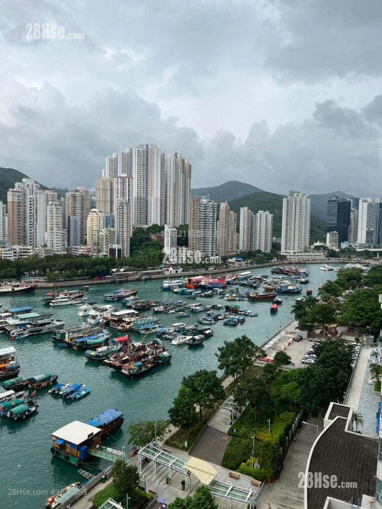 Marina Habitat Sell 3 Bedrooms , 2 Bathrooms 605 ft²