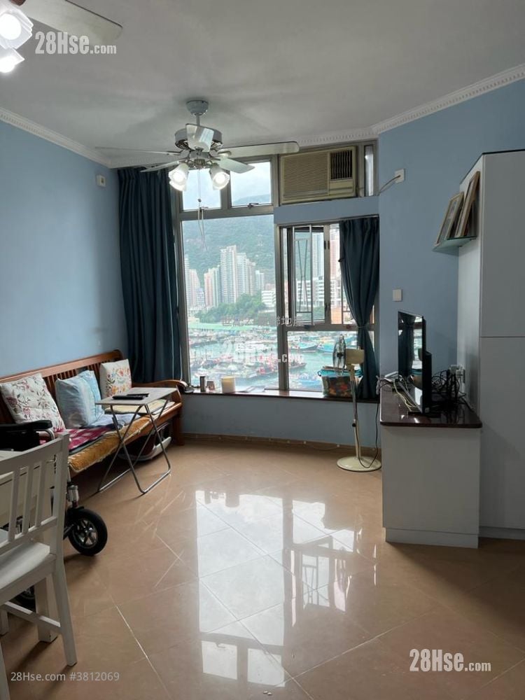 Marina Habitat Sell 3 Bedrooms , 2 Bathrooms 605 ft²