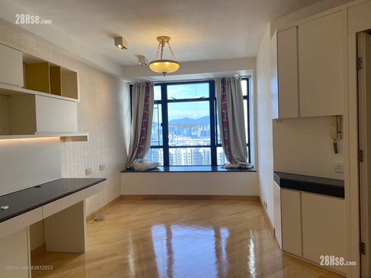 Kornhill Rental 2 Bedrooms 529 ft²