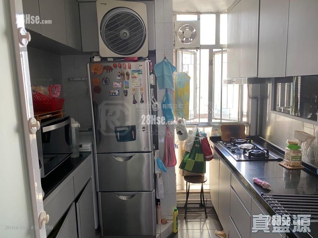 太古城 售盤 3 房 , 1 浴室 689 平方呎