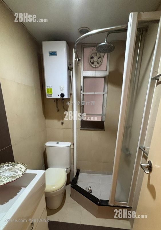 昌暉大廈 售盤 2 房 , 1 浴室 243 平方呎