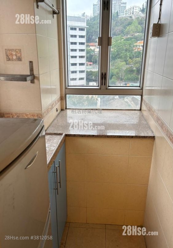 昌暉大廈 售盤 2 房 , 1 浴室 243 平方呎