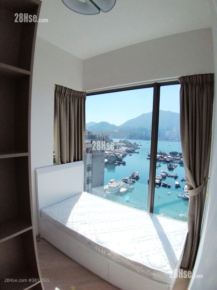 One East Coast Sell 2 Bedrooms , 1 Bathroom 378 ft²