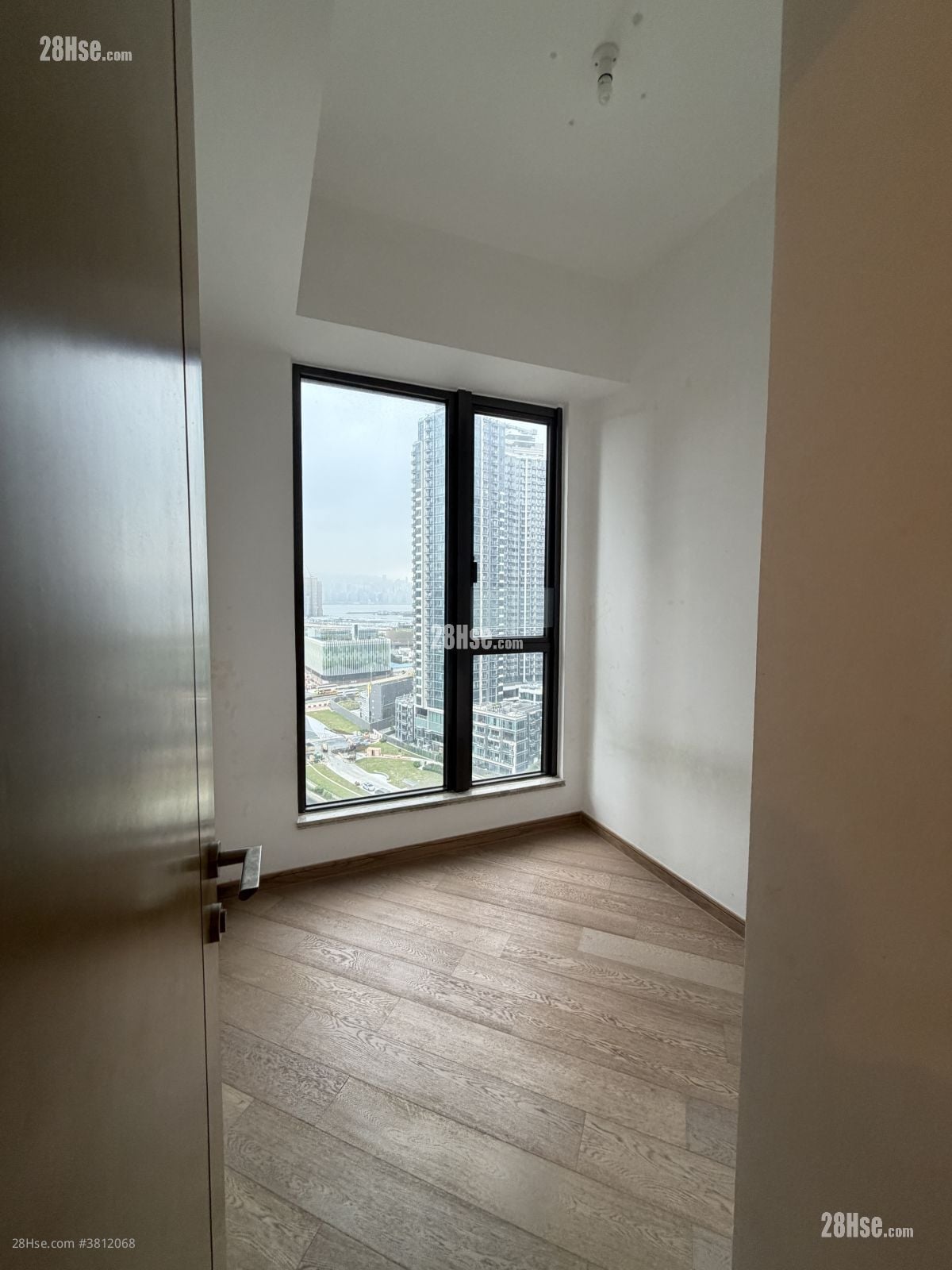 龍譽 租盤 2 房 , 1 浴室 499 平方呎