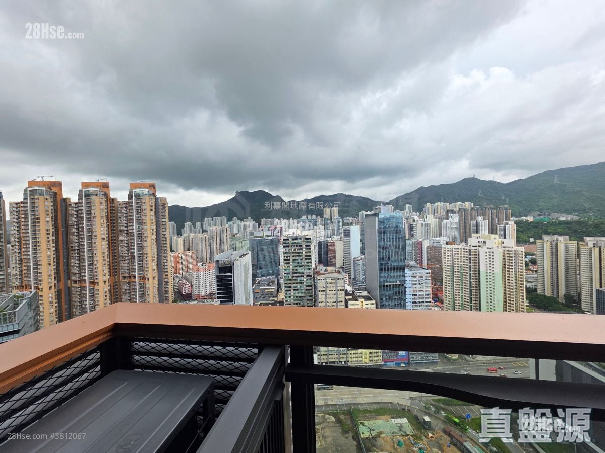 Cullinan Sky Sell 2 Bedrooms 458 ft²