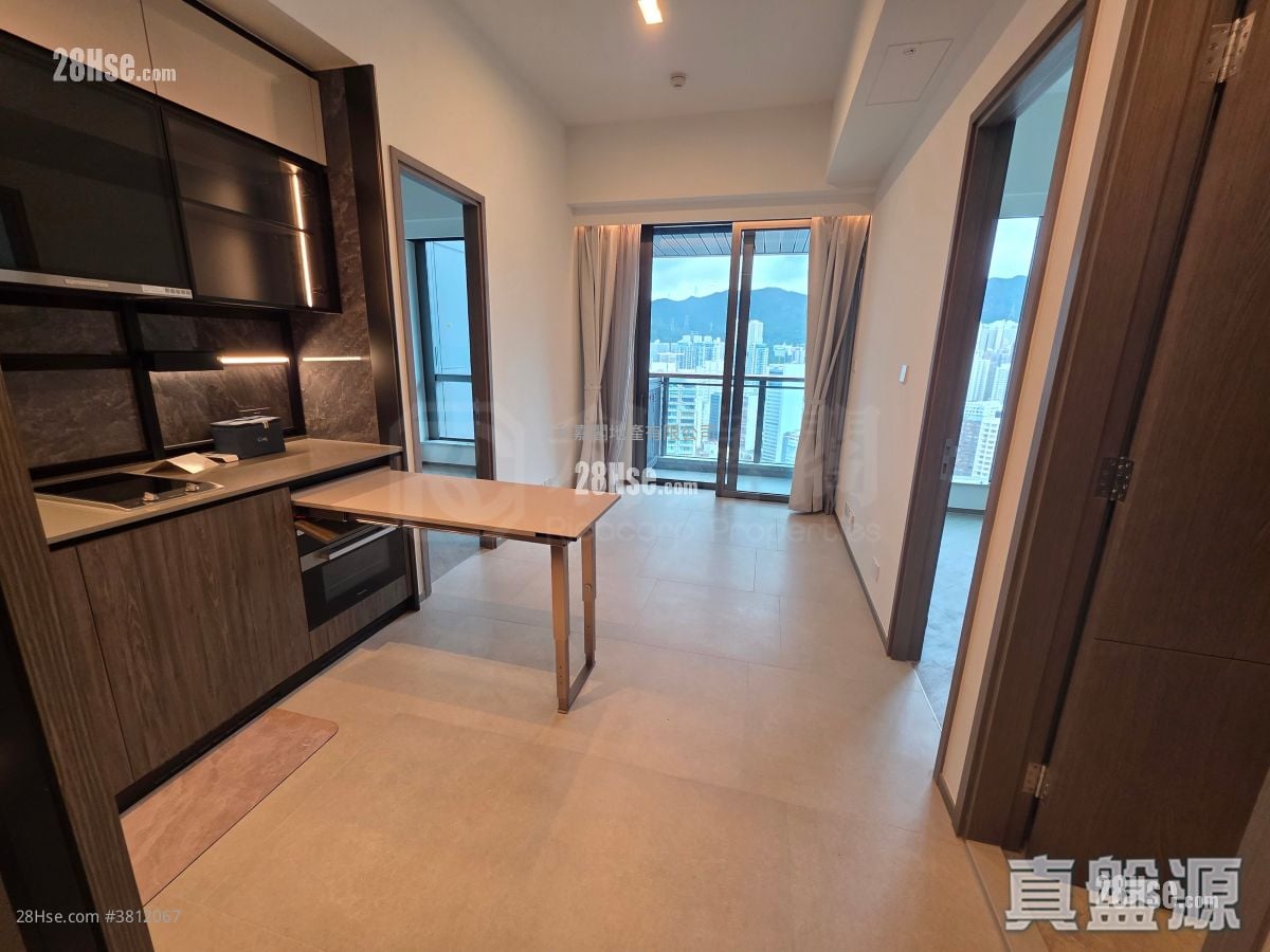 Cullinan Sky Sell 2 Bedrooms 458 ft²