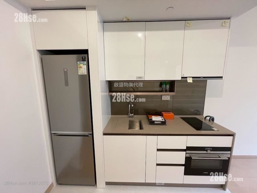 K. Summit Rental 2 Bedrooms , 1 Bathroom 459 ft²