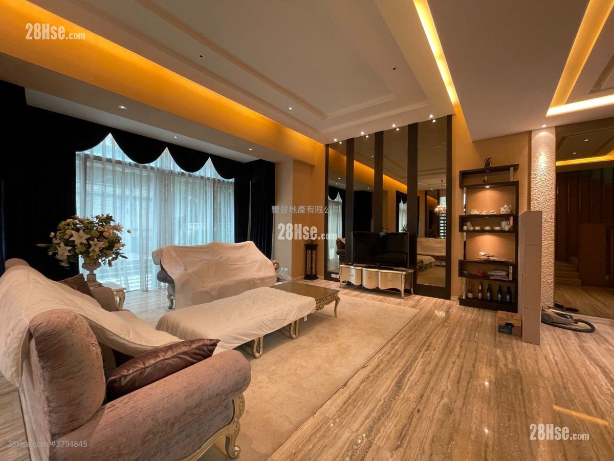 葡萄园 租盘 4 房 , 5+ 浴室 3,492 平方尺