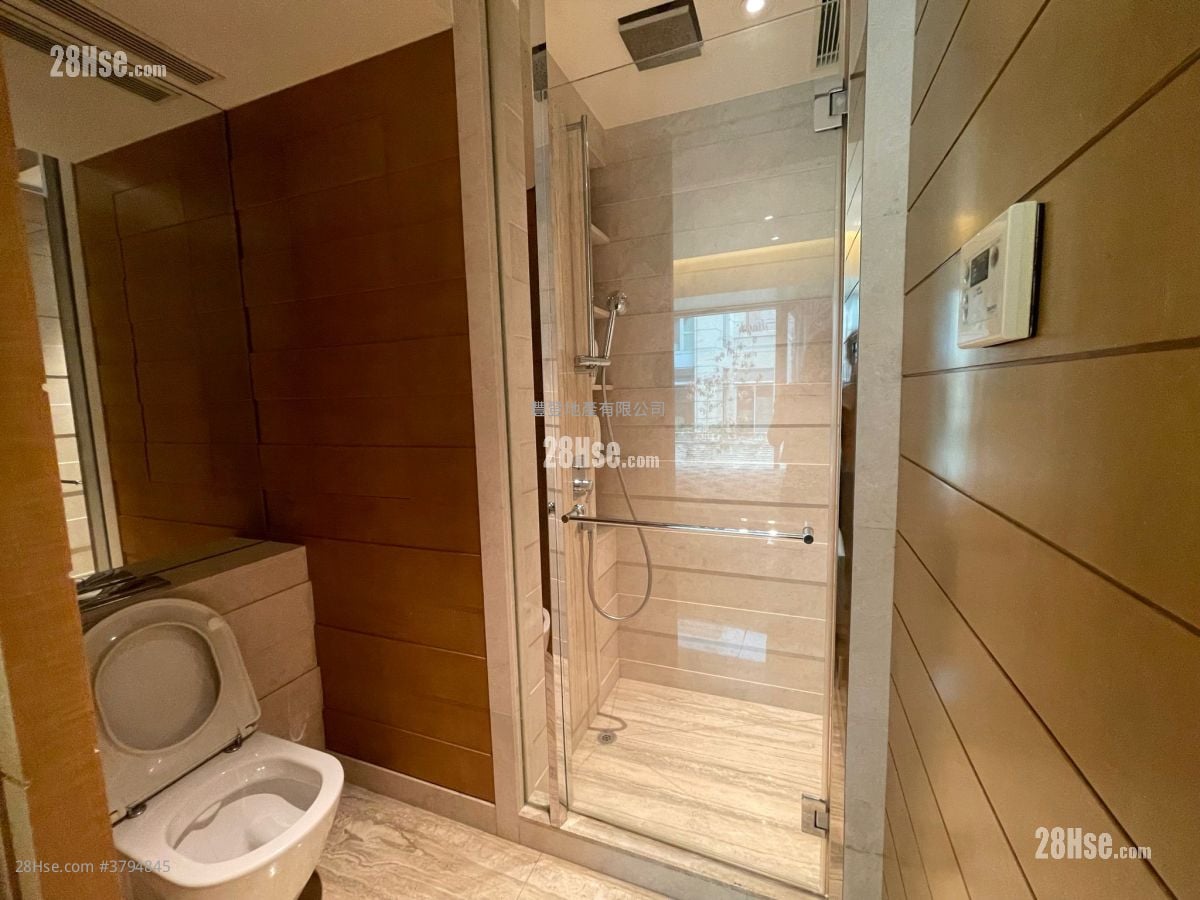 葡萄园 租盘 4 房 , 5+ 浴室 3,492 平方尺