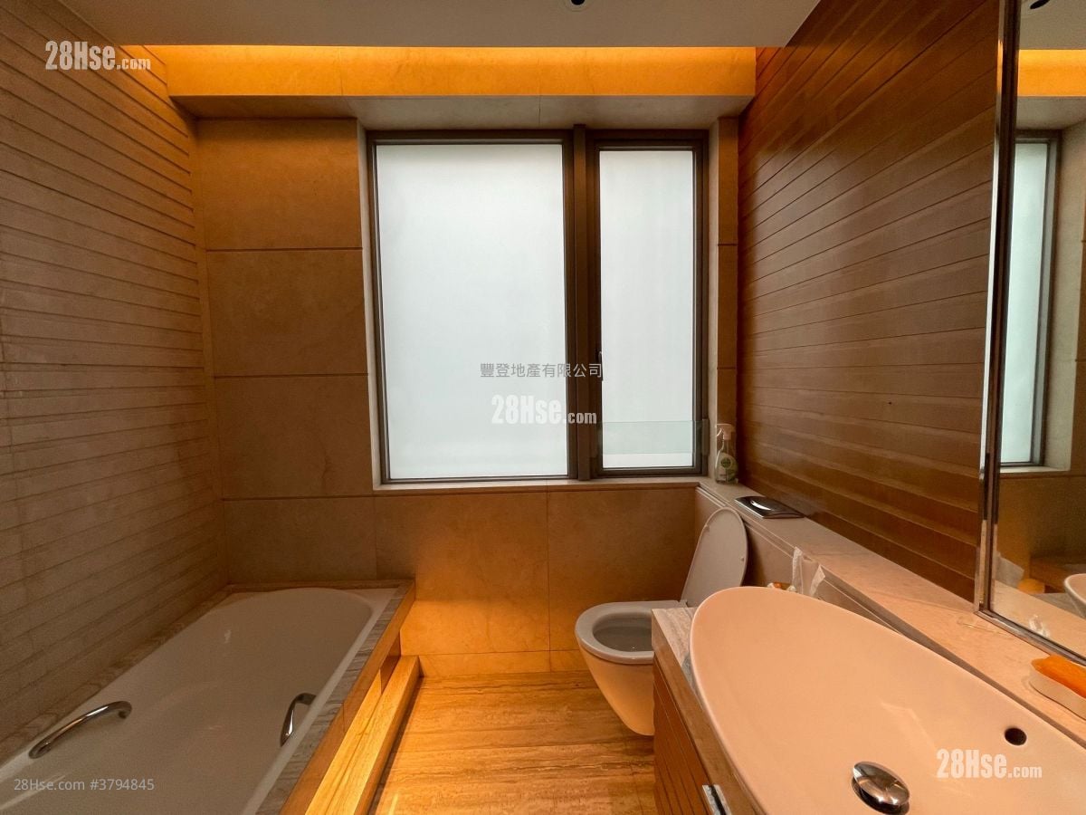 葡萄园 租盘 4 房 , 5+ 浴室 3,492 平方尺