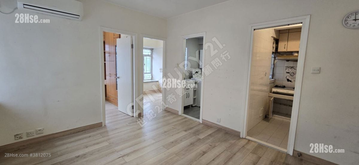 Ma On Shan Centre Rental 2 Bedrooms , 1 Bathroom 364 ft²