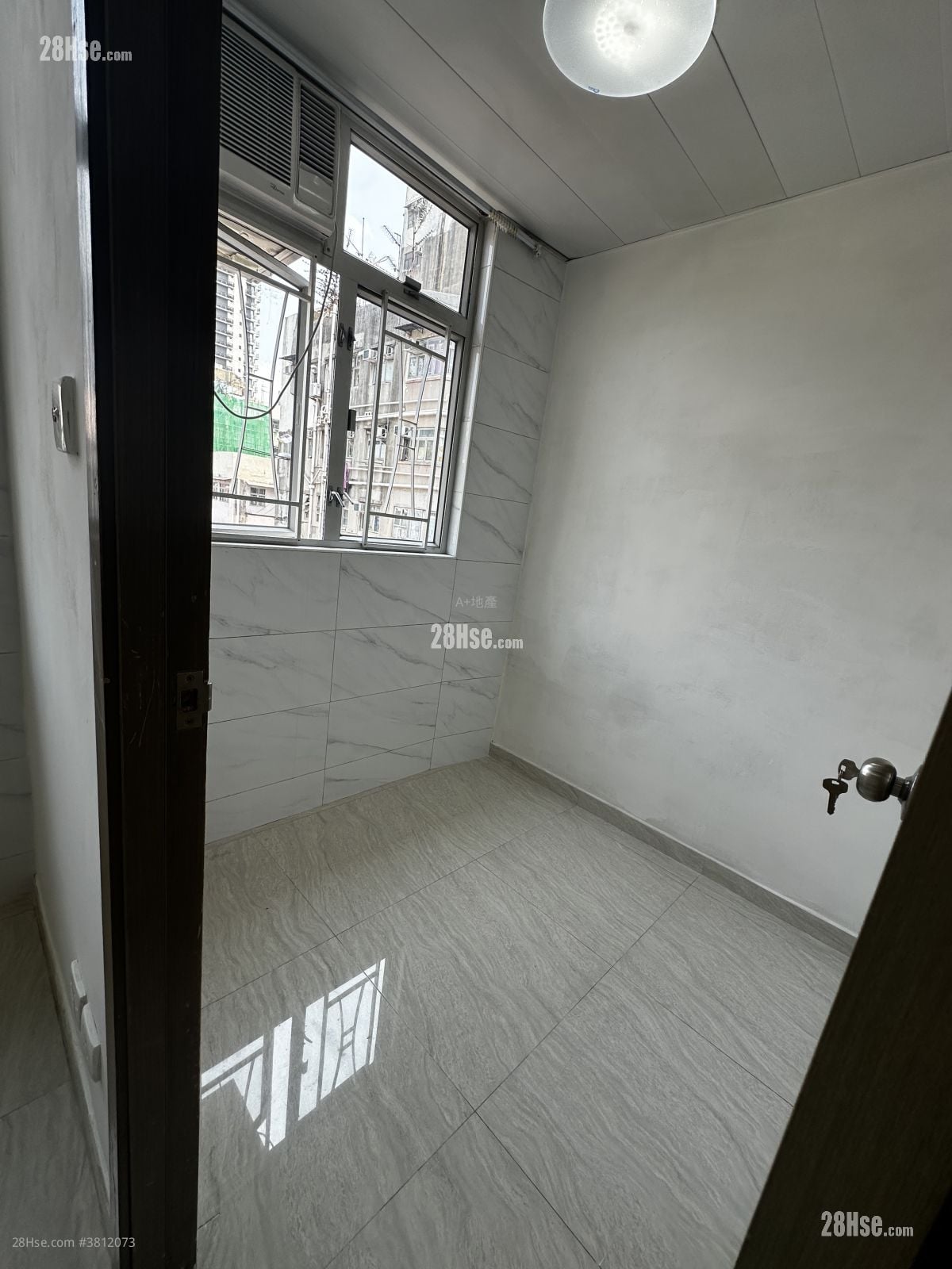 23 Reclamation Street Rental 2 Bedrooms , 1 Bathroom 260 ft²