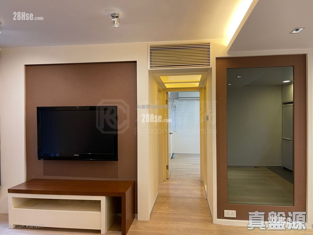 太古城 售盤 2 房 , 1 浴室 582 平方呎