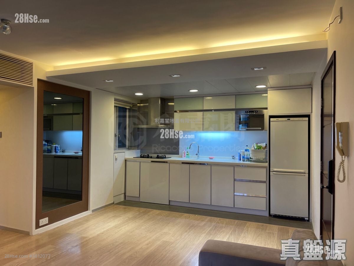 太古城 售盤 2 房 , 1 浴室 582 平方呎