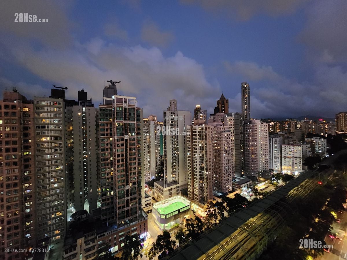 Macpherson Place Rental 2 Bedrooms , 1 Bathroom 555 ft²