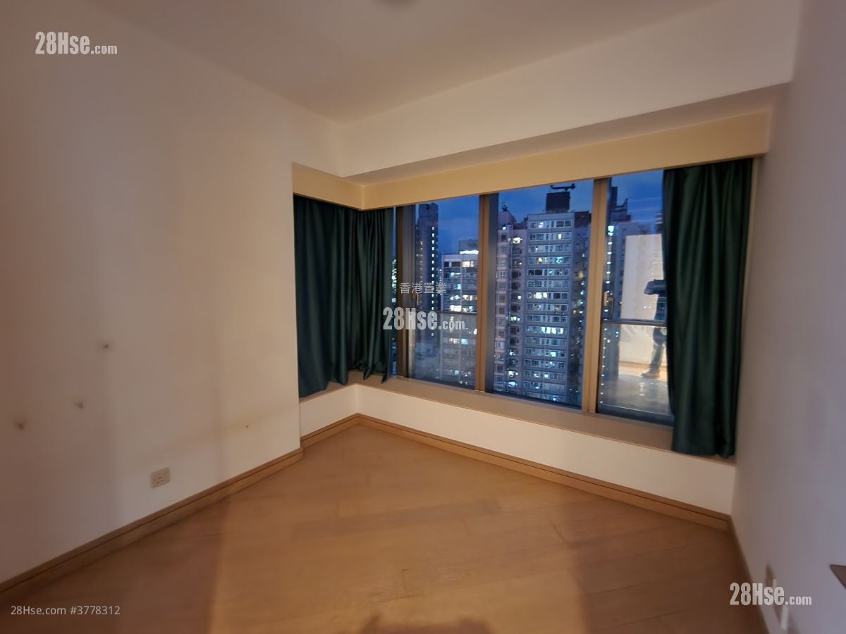 Macpherson Place Rental 2 Bedrooms , 1 Bathroom 555 ft²