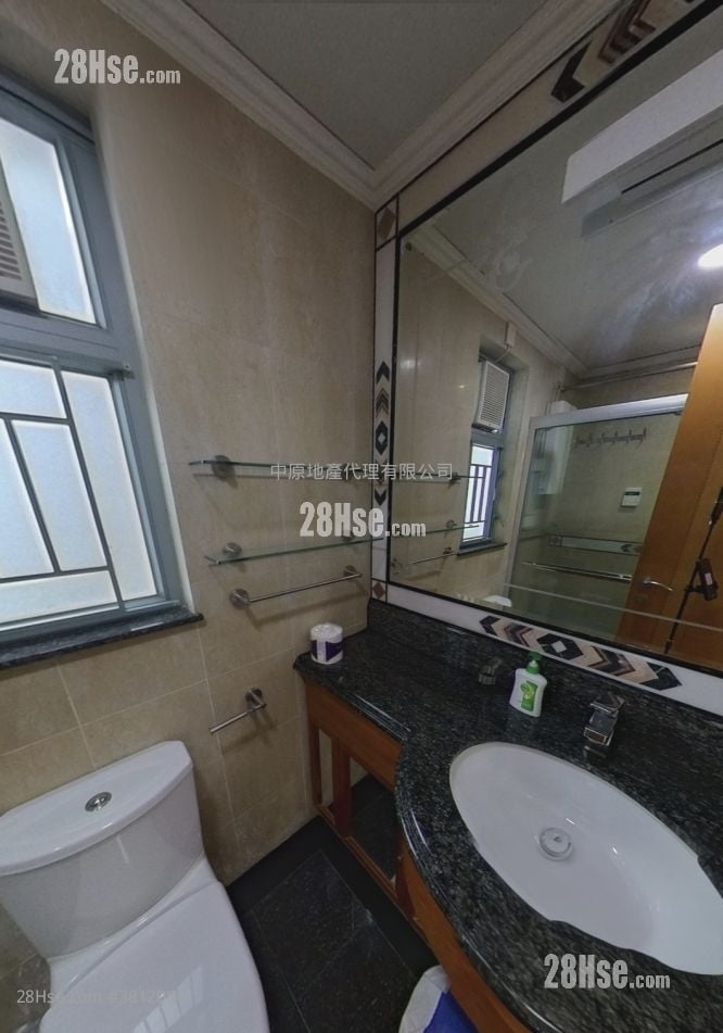 Ocean Shores Sell 3 Bedrooms , 1 Bathroom 603 ft²