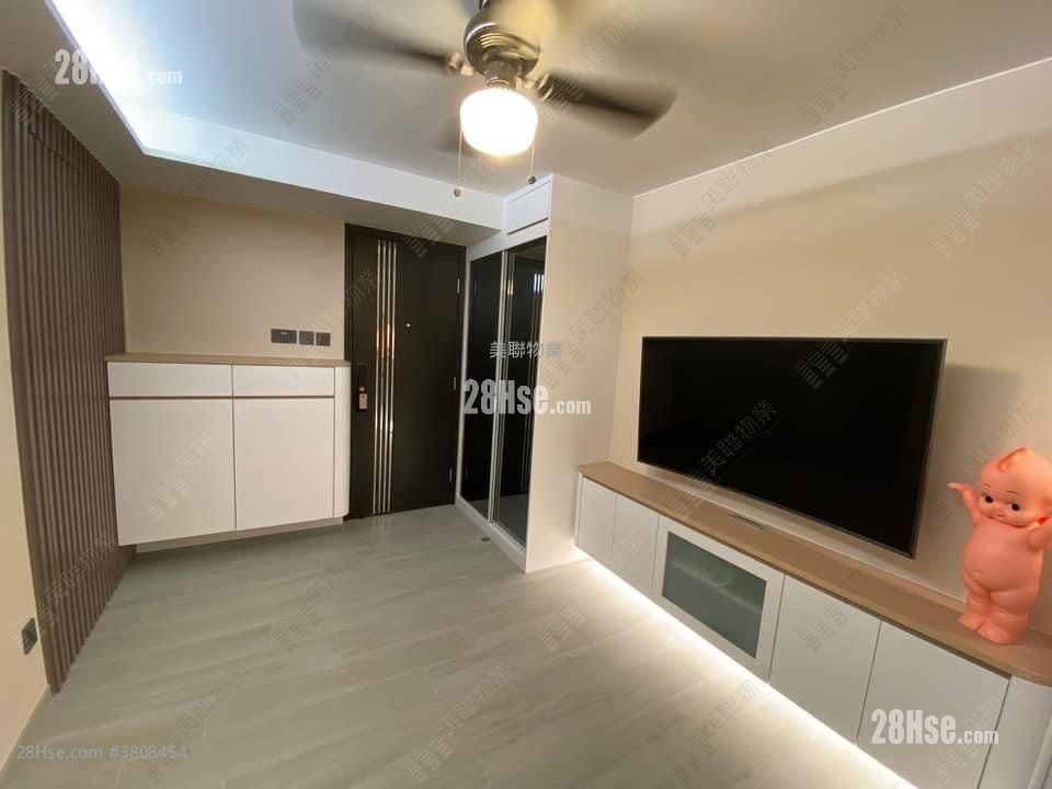 Tuen Mun Town Plaza Sell 2 Bedrooms 325 ft²