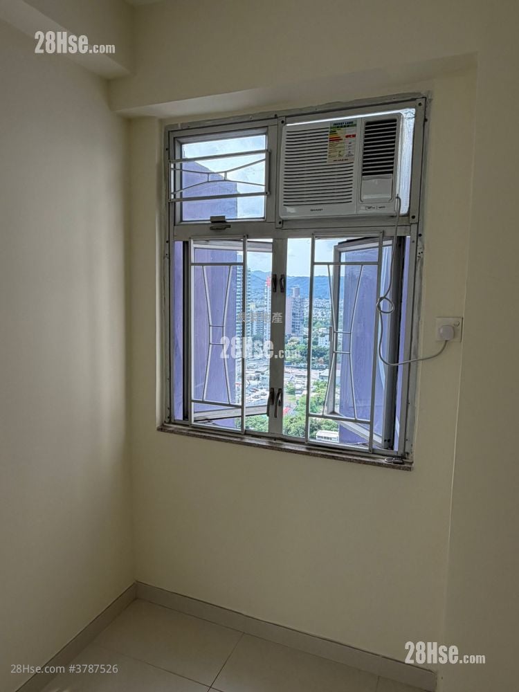 Ho Shun Tai Building Rental 377 ft²