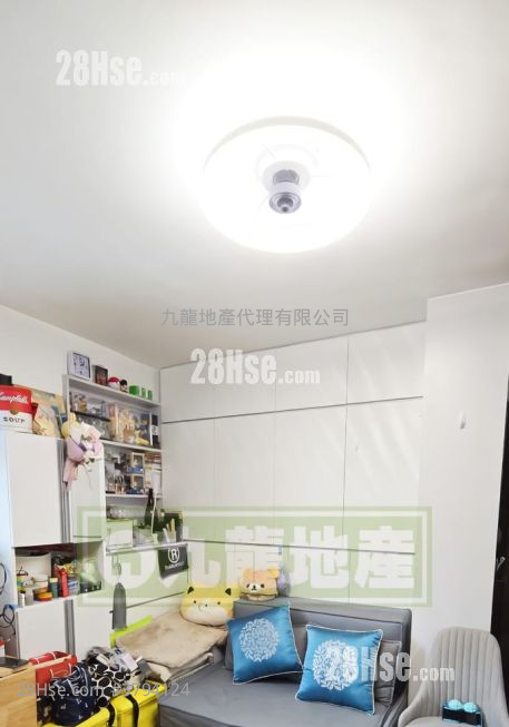 Golden Building Sell 2 Bedrooms , 1 Bathroom 347 ft²