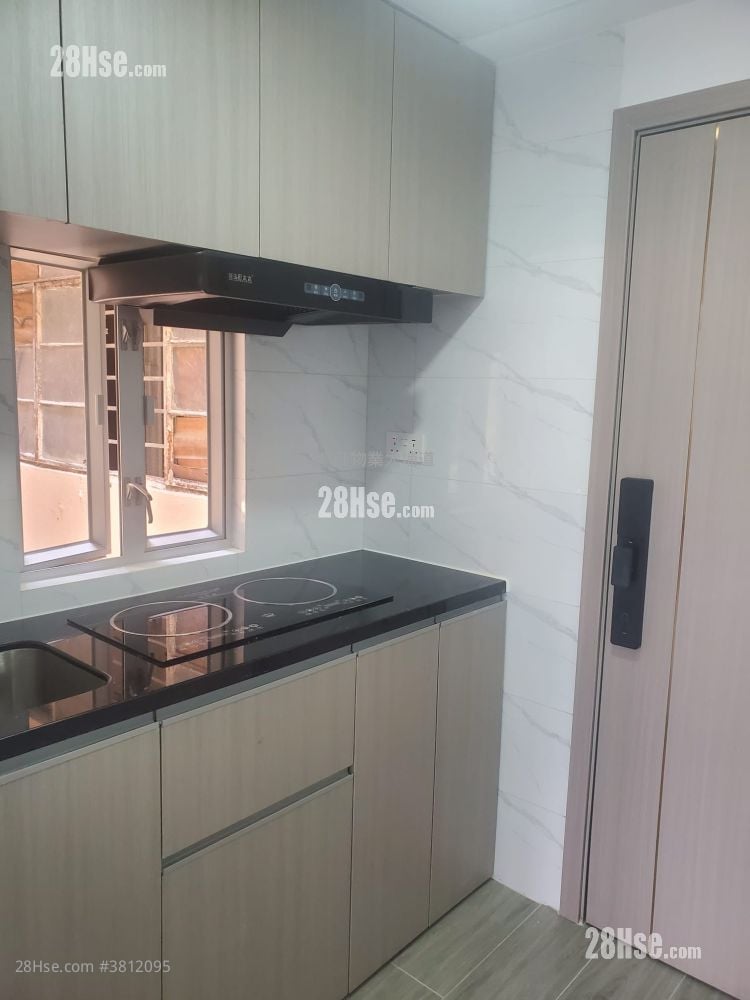 Peony House Sell 3 Bedrooms , 1 Bathroom 395 ft²