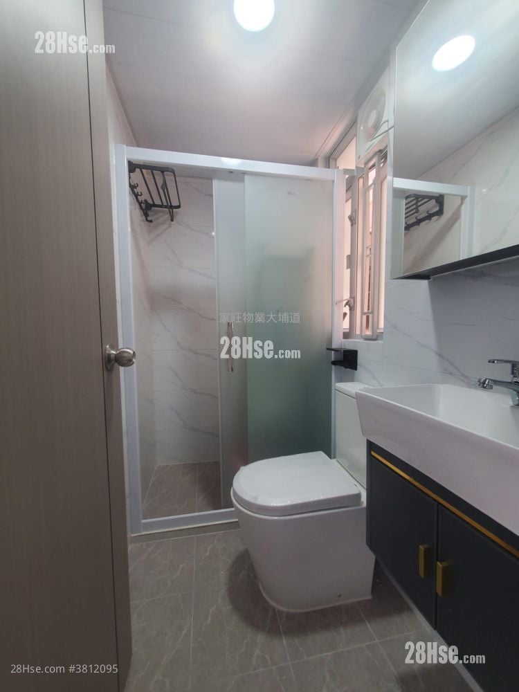 Peony House Sell 3 Bedrooms , 1 Bathroom 395 ft²