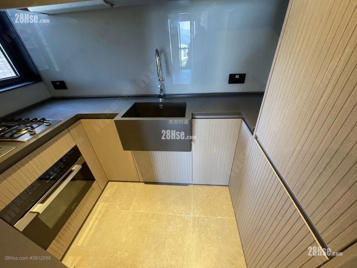 柏傲庄 租盘 679 平方尺