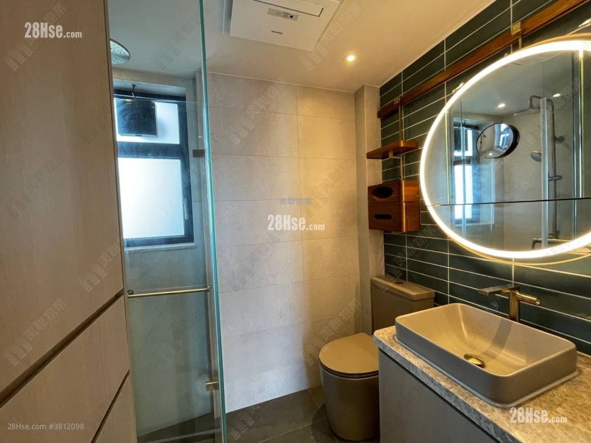 柏傲庄 租盘 679 平方尺