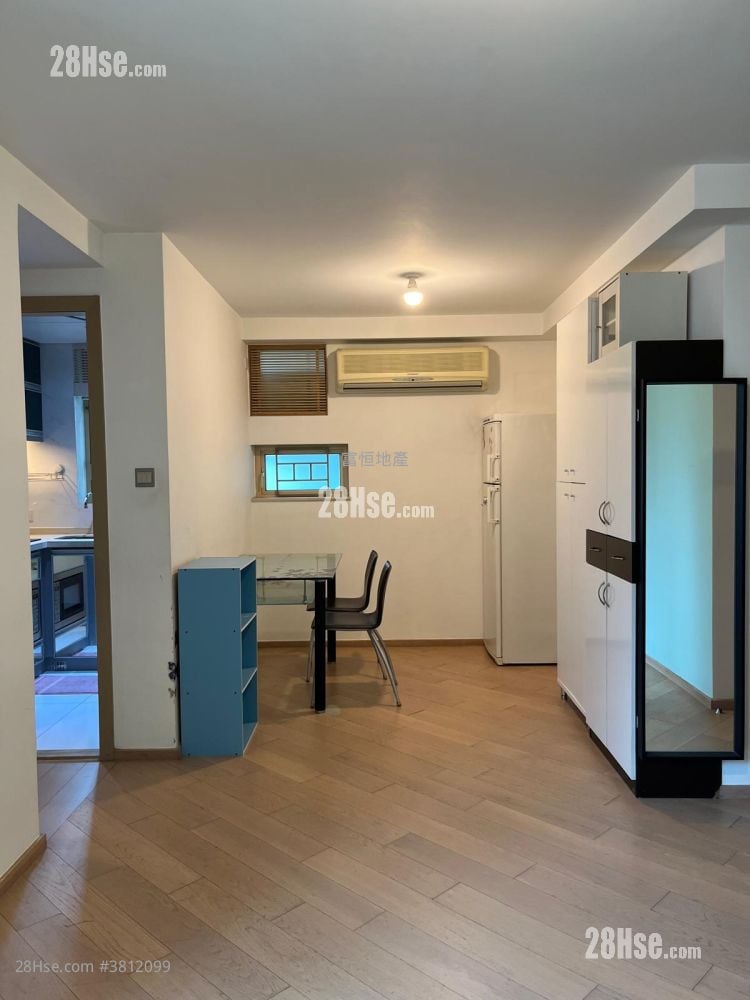 Harbour Place Sell 3 Bedrooms , 2 Bathrooms 593 ft²