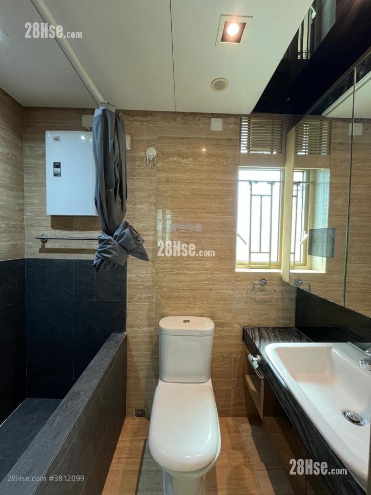 Harbour Place Sell 3 Bedrooms , 2 Bathrooms 593 ft²