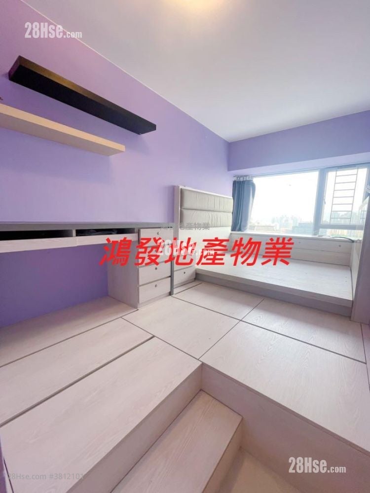 Caldecott Hill Sell 3 Bedrooms , 2 Bathrooms 955 ft²