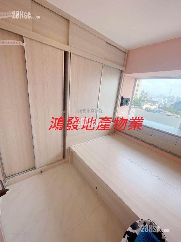 Caldecott Hill Sell 3 Bedrooms , 2 Bathrooms 955 ft²