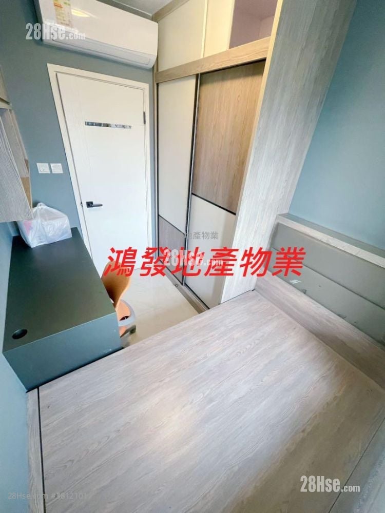 Caldecott Hill Sell 3 Bedrooms , 2 Bathrooms 955 ft²