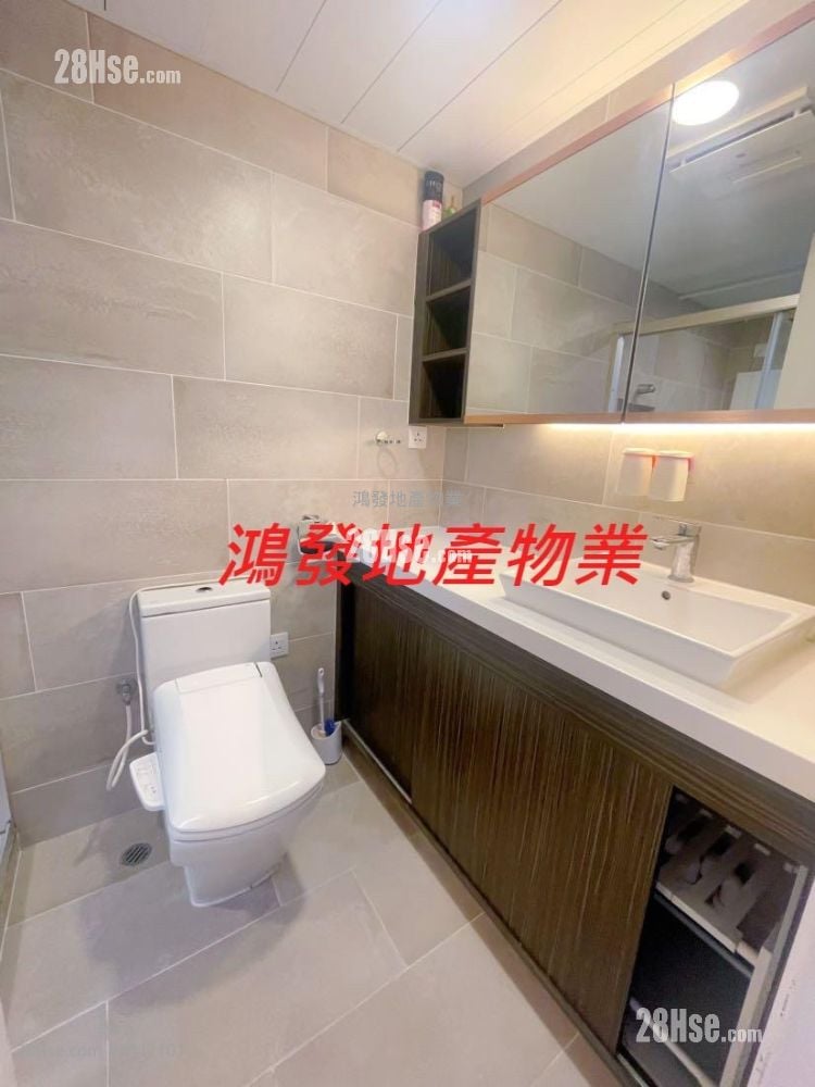 Caldecott Hill Sell 3 Bedrooms , 2 Bathrooms 955 ft²