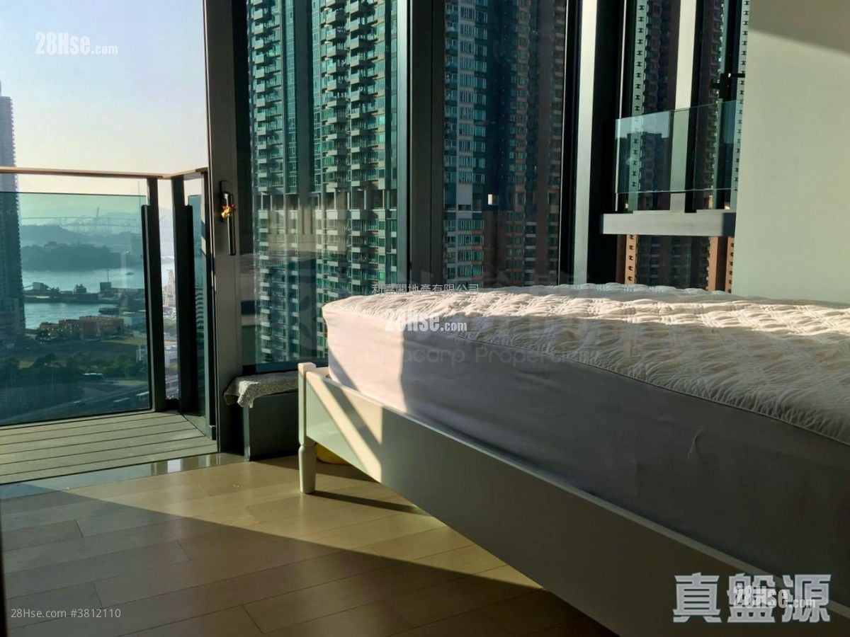 Eltanin Square Mile Rental 193 ft²