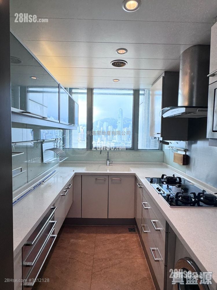 The Harbourside Rental 3 Bedrooms , 2 Bathrooms 1,051 ft²