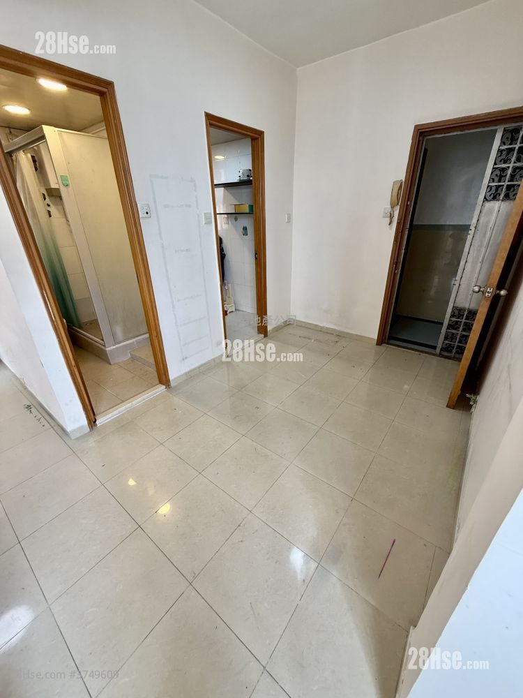 永發大樓 租盤 3 房 , 1 浴室 443 平方呎