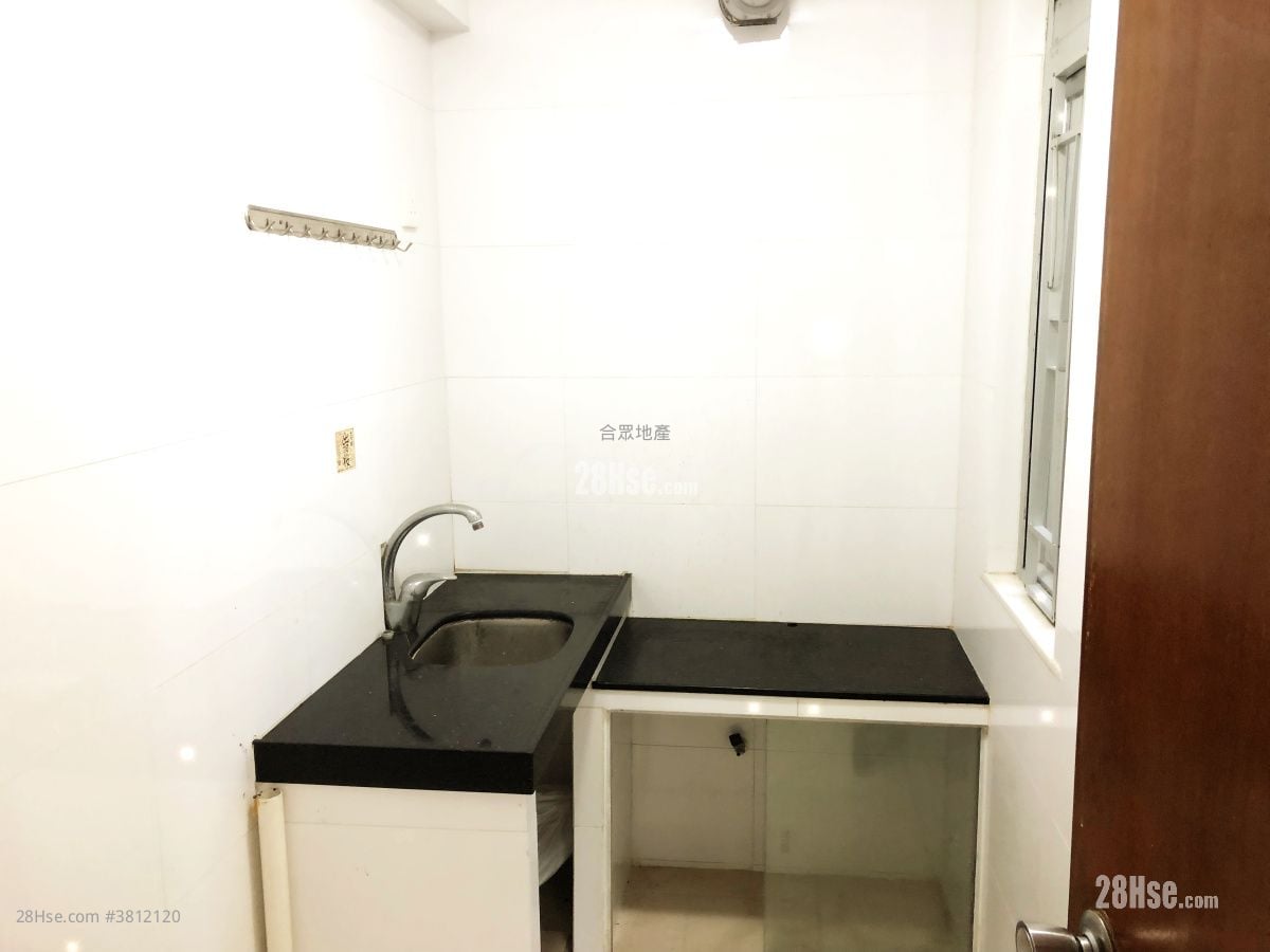 翠屏花園 租盤 274 平方呎