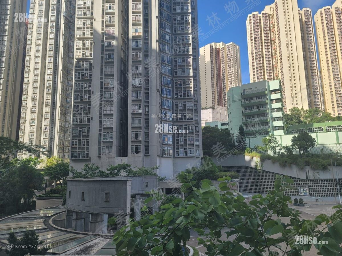 Sceneway Garden Sell 3 Bedrooms , 1 Bathroom 612 ft²