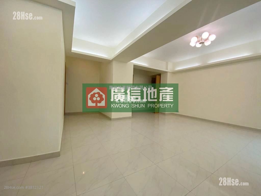 1 Tak Hing Street Rental 3 Bedrooms , 2 Bathrooms 1,115 ft²