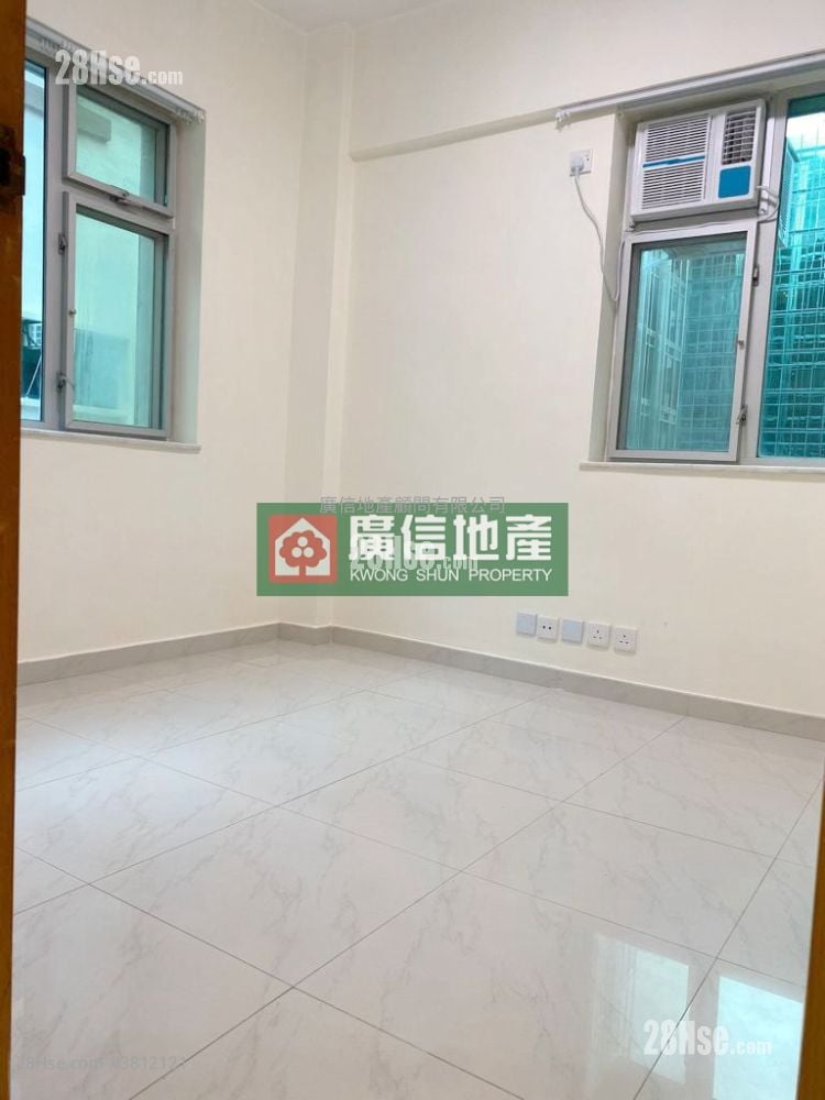 1 Tak Hing Street Rental 3 Bedrooms , 2 Bathrooms 1,115 ft²