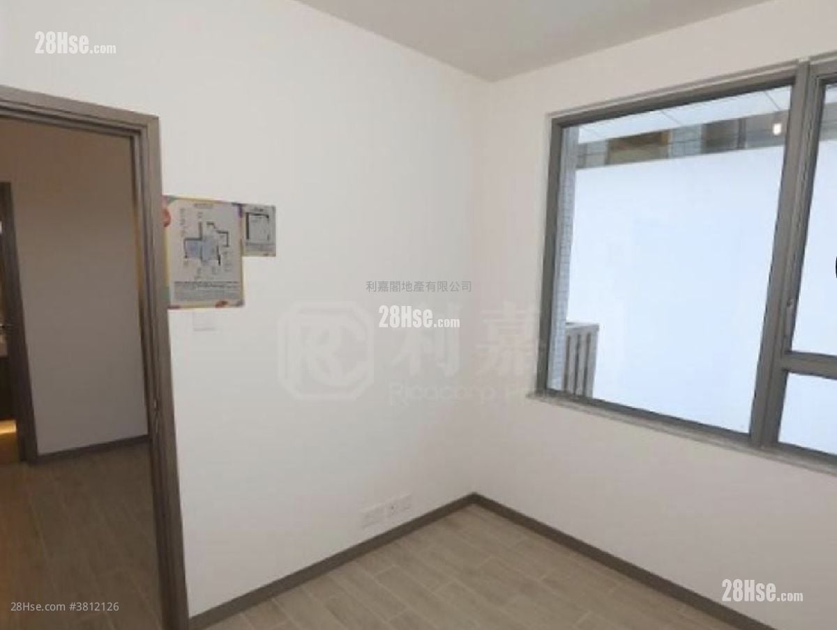 Astoria Crest Sell 1 Bedroom , 1 Bathroom 299 ft²