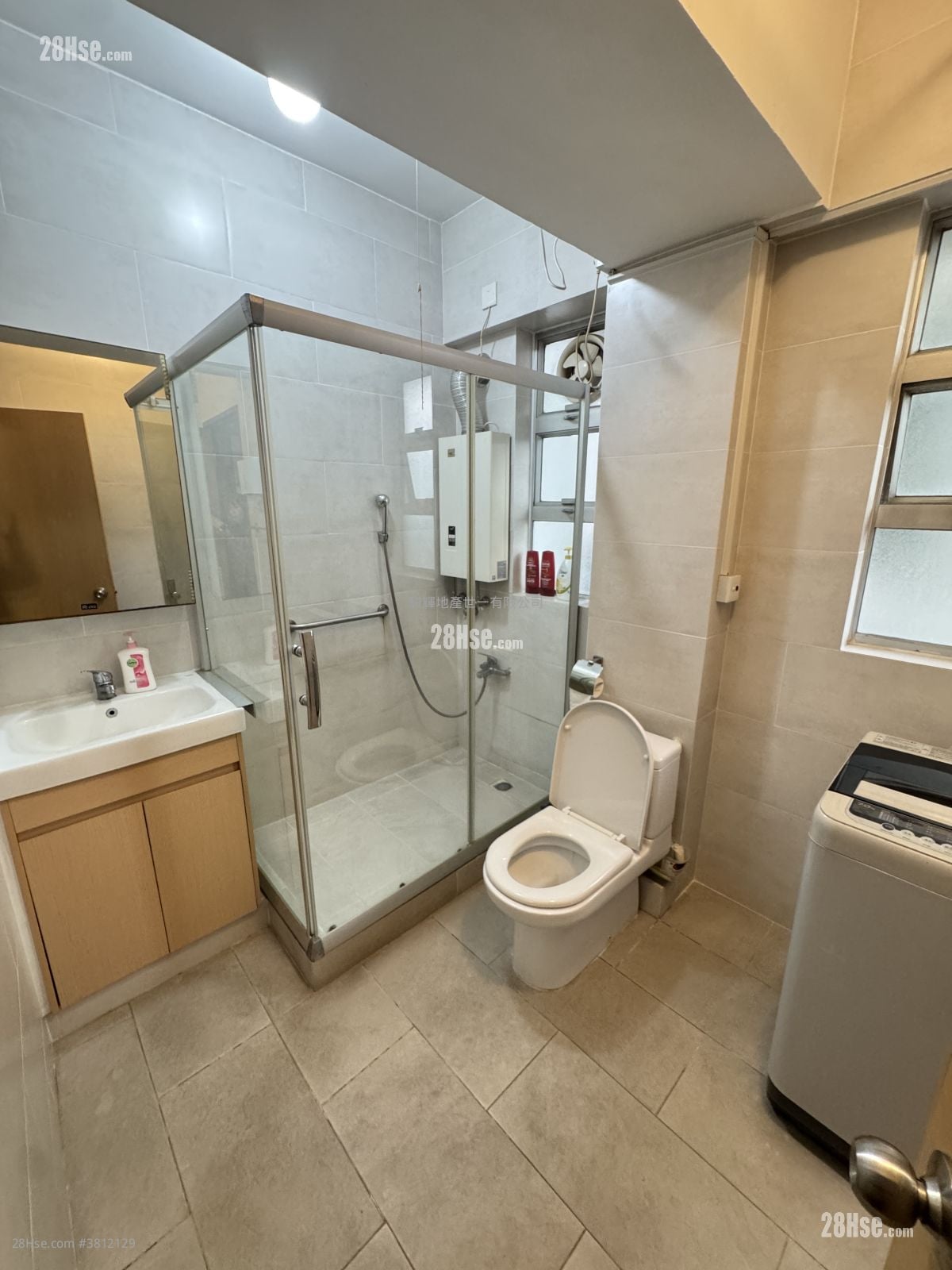 Winston Mansion Sell 3 Bedrooms , 1 Bathroom 976 ft²