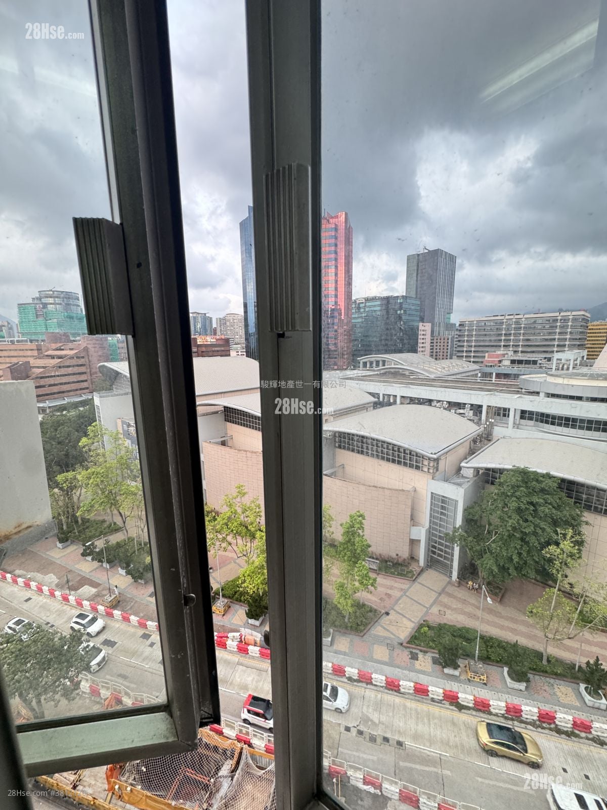 Winston Mansion Sell 3 Bedrooms , 1 Bathroom 976 ft²